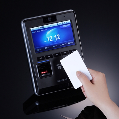 Máy chấm công SUPREMA D-Station DSMW-OC-1