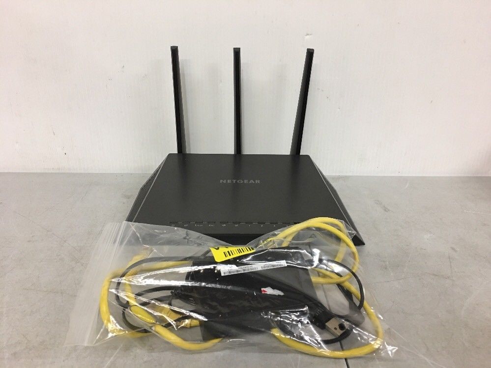 Netgear R7000 Nighthawk AC1900 1300 Mbps 4-Port Gigabit Wireless AC Router-1