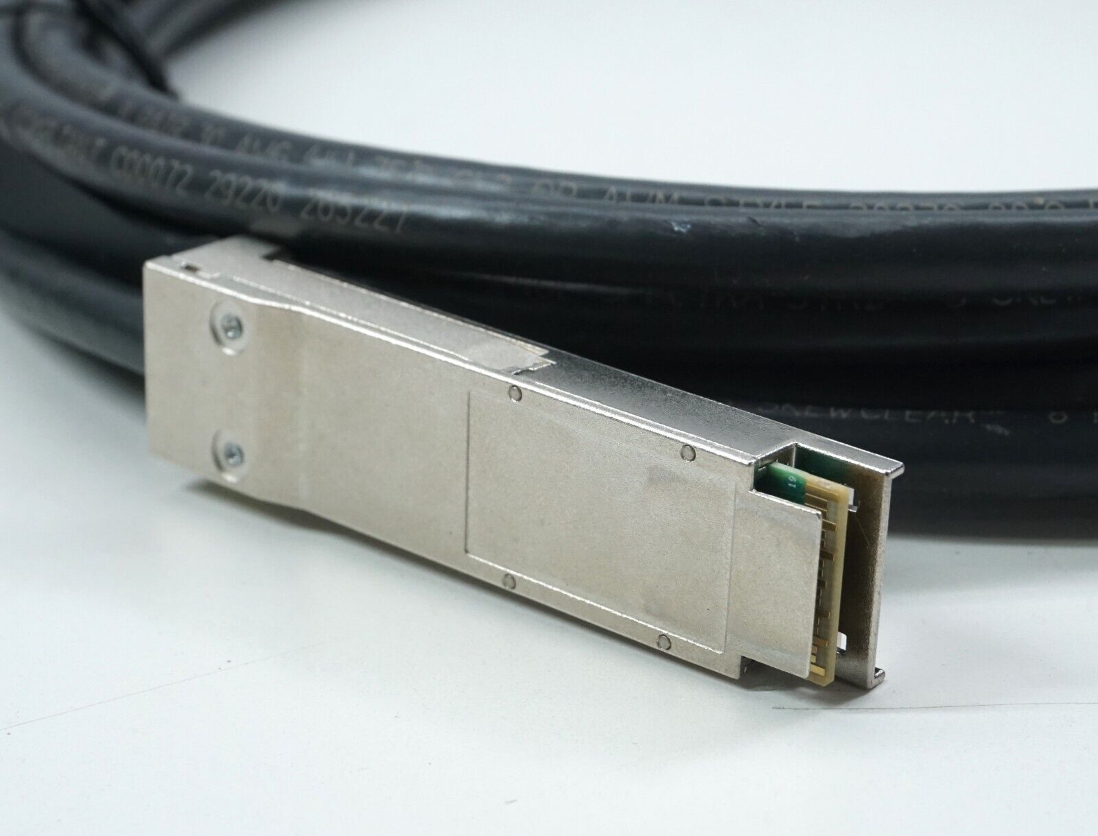 Dây DAC QSFP Brocade 58-0000043-01 40g QSFP to QSFP Active 5m Data Cable-1