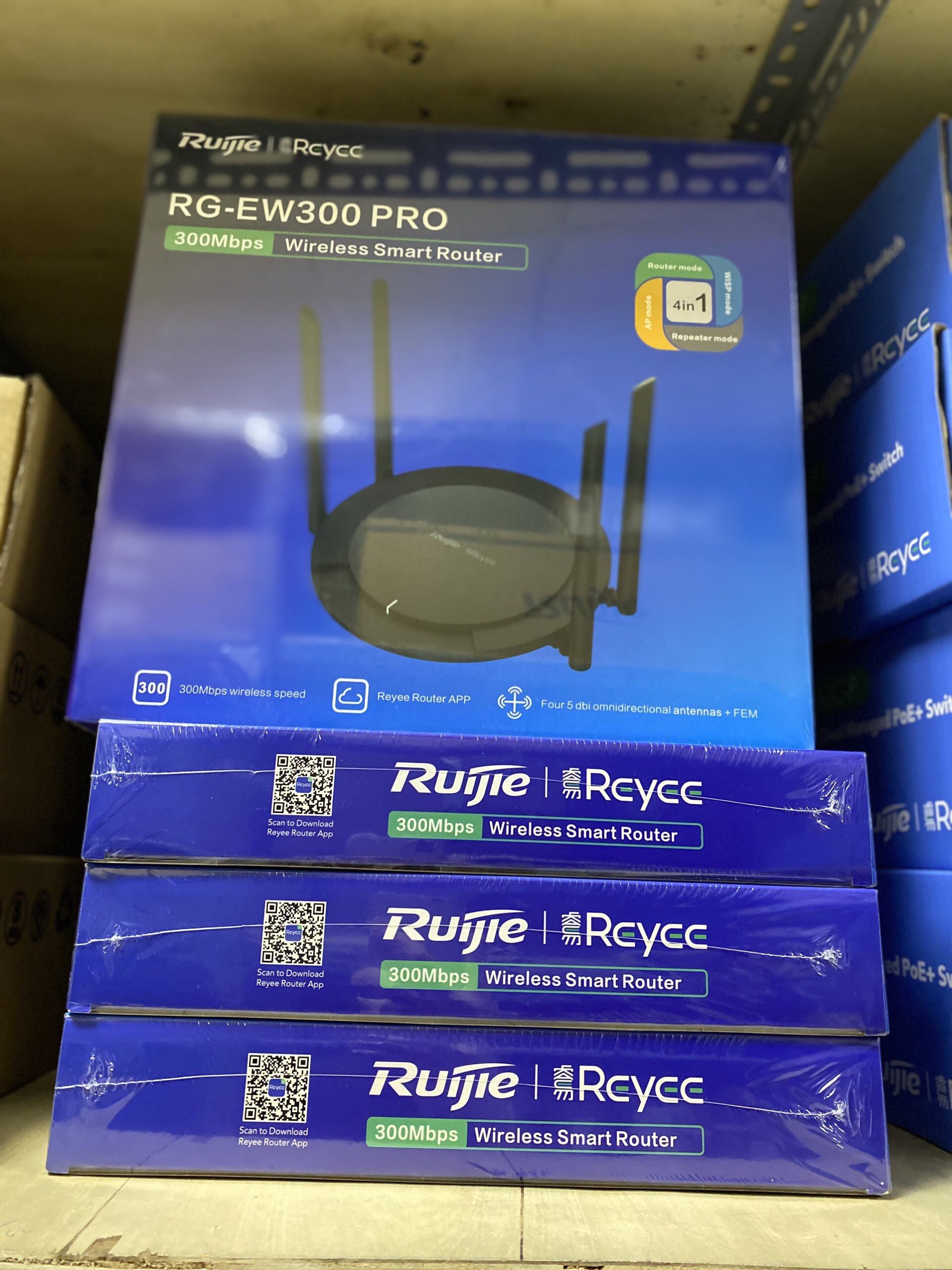 Thiết bị phát sóng WIFI RUIJIE RG-EW300 Pro-1